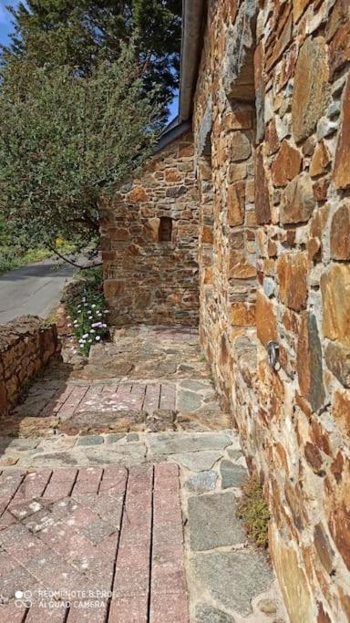 Charmante Petite Maison De Pecheur - Proche Ile De Brehat Et Gr34 Lezardrieux Exterior photo
